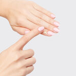 OPI Nature Strong Für ein Müheloses und Sanftes Zurückschieben der Nagelhaut 50 ml