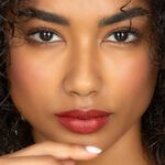 Andreia Professional Vloeibare Lippenstift-Kiss Proof 25 Rote Rose 8ml