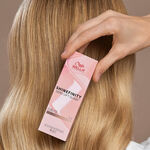 Wella Professionals Shinefinity Zero Lift Glaze Demi-permanente Haarfarbe 08/0 Natural Latte 60ml